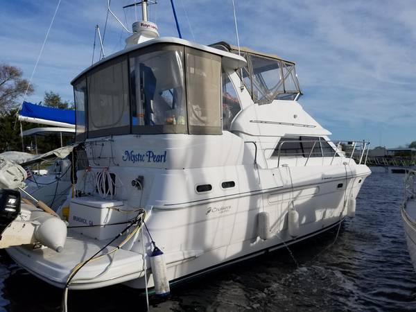 2001 cruisers yachts 3750