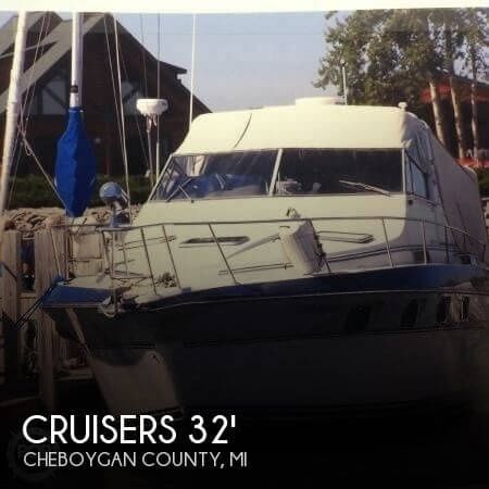 Cruisers Yachts 3370 Express