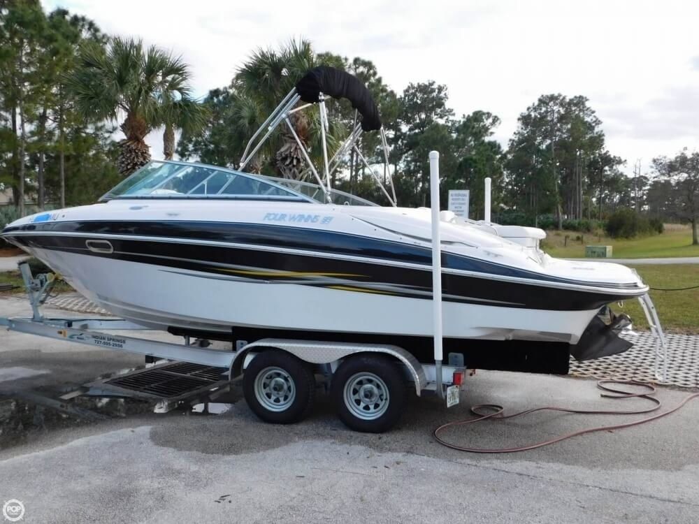 Four Winns 230 Horizon 2005 for sale for 18,900