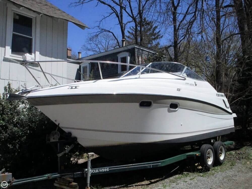 Four Winns 248 Vista 2000 for sale for $19,500 - Boats-from-USA.com