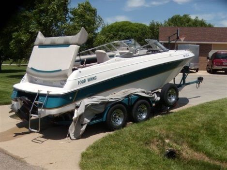 Four Winns 210 Horizon 1993 for sale for $7,500 - Boats 