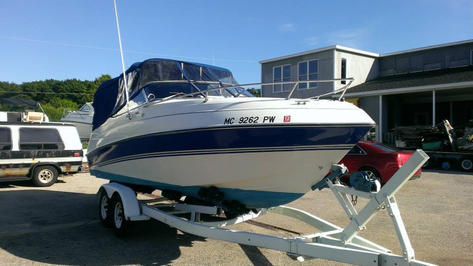 Four Winns 235 Sundowner 1994 for sale for $7,500 - Boats-from-USA.com