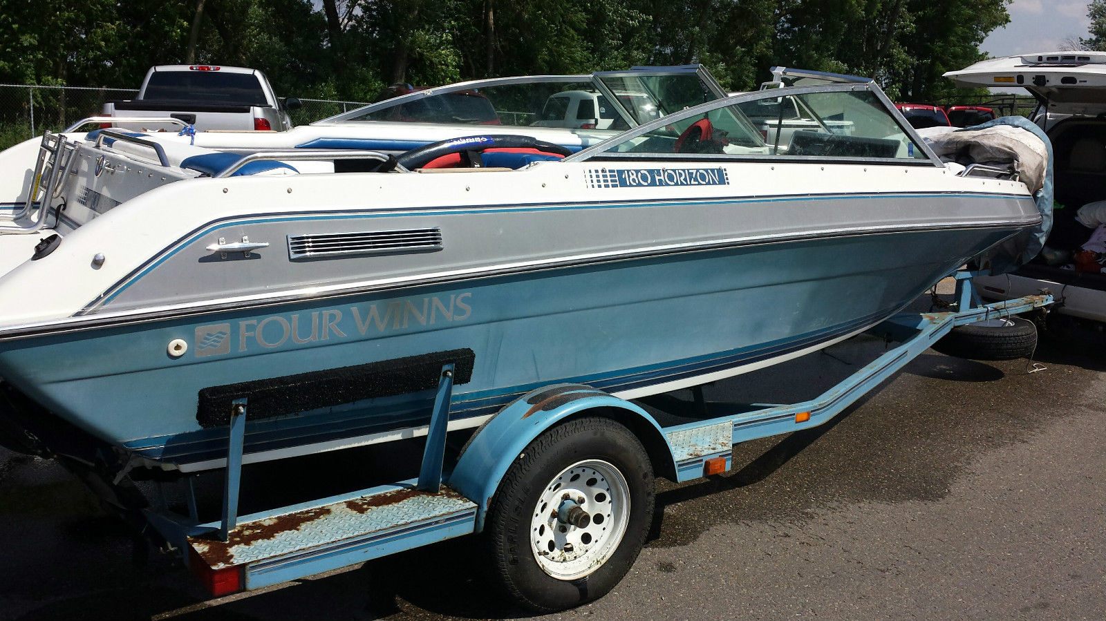 Four Winns Horizon 1989 for sale for $3,000.