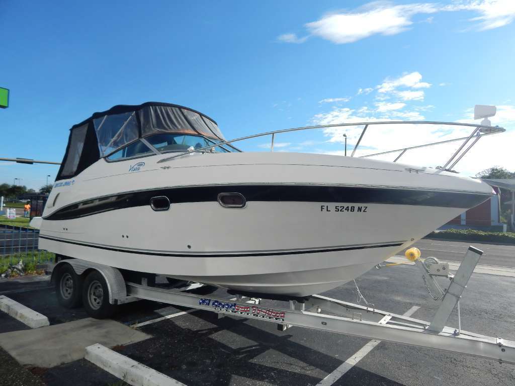 Four Winns 268 Vista Cruiser 2004 for sale for $10,000 - Boats-from-USA.com