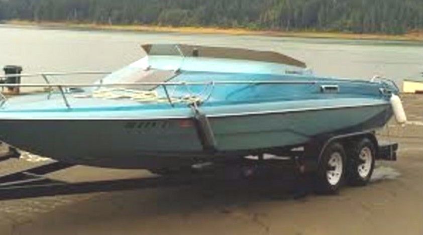 Glastron CV23 1977 for sale for $3,750 - Boats-from-USA.com