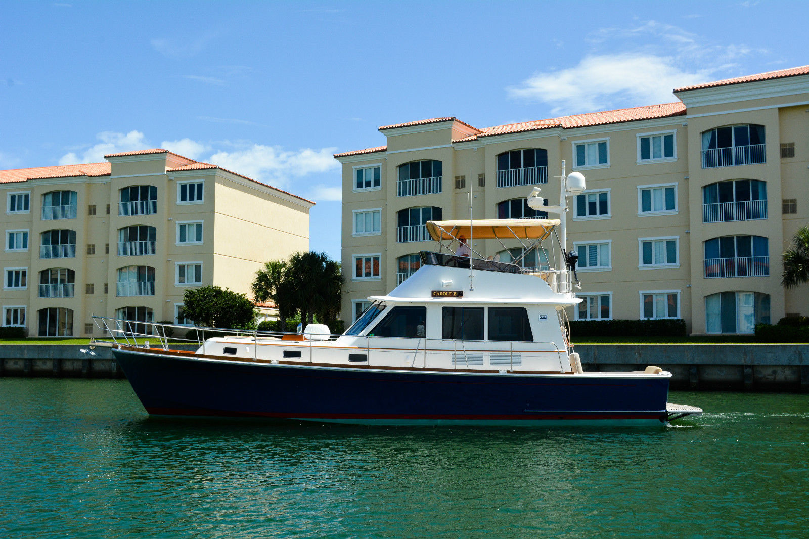 Grand eastbay bristol twin boats