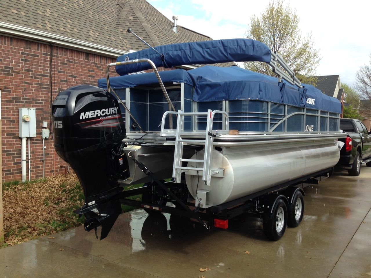 Lowe Ss210 Blue Tan Pontoon Boat W 115hp Mercury Four Stroke Engine 2014 For Sale For 100 Boats From Usa Com
