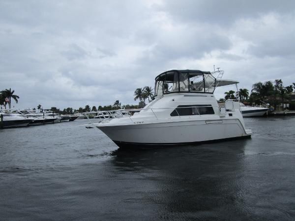 Mainship 34 Motor Yacht 1996 for sale for $29,999 - Boats-from-USA.com