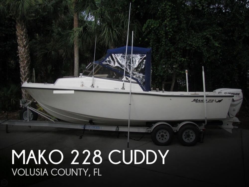 Mako 228 Cuddy