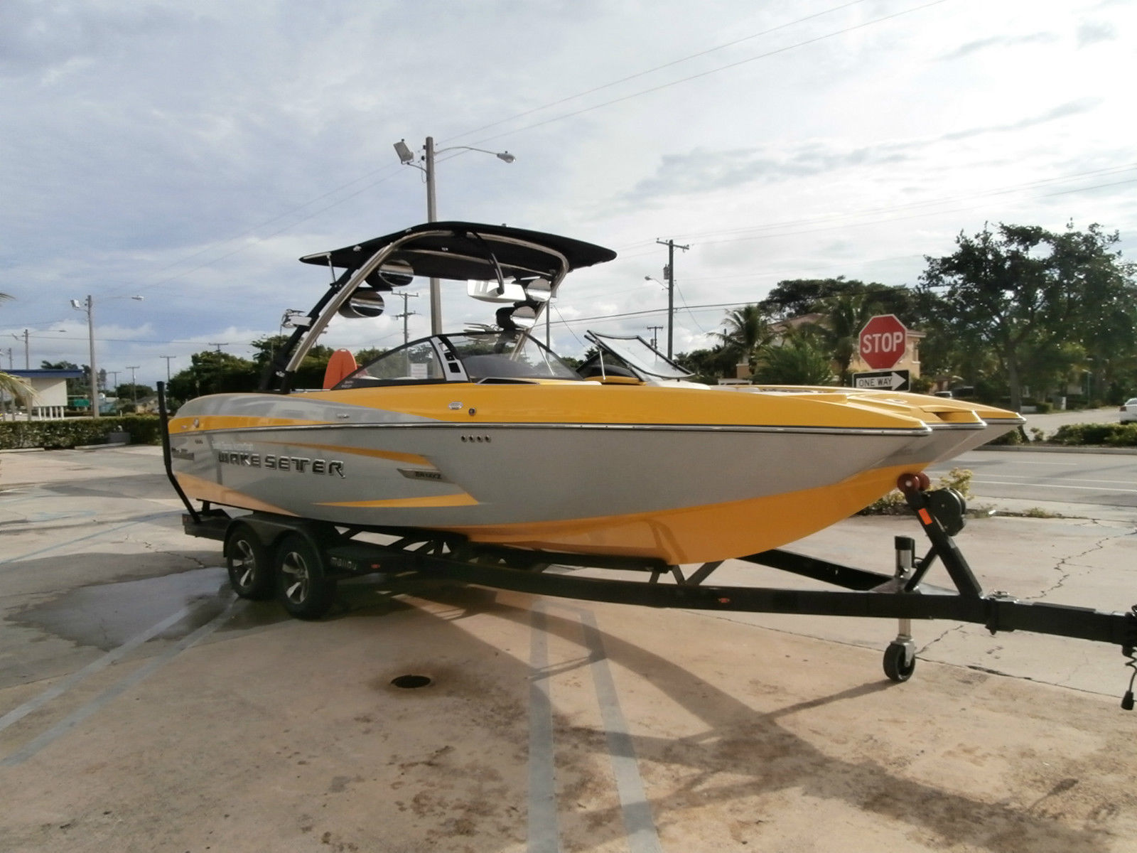 Malibu Wakesetter 24 MXZ 2013 for sale for 1,000 Boats