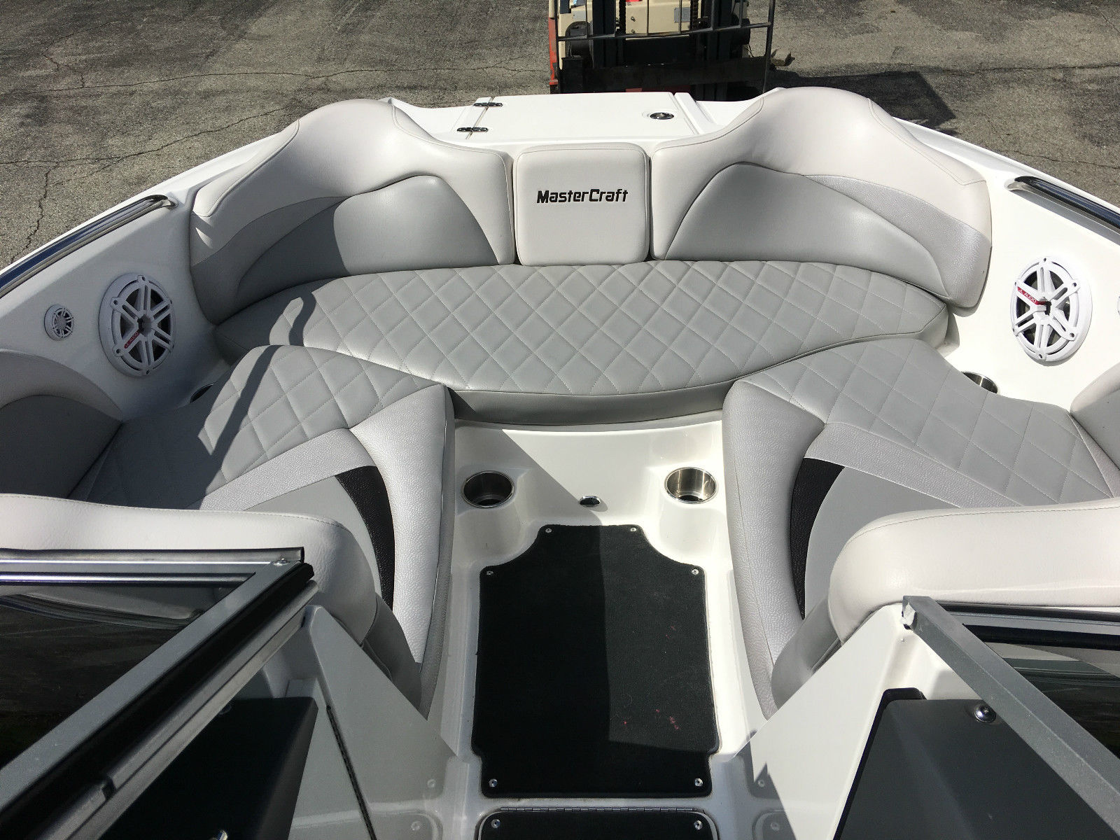 MasterCraft MariStar 235 2010 for sale for $1 - Boats-from-USA.com