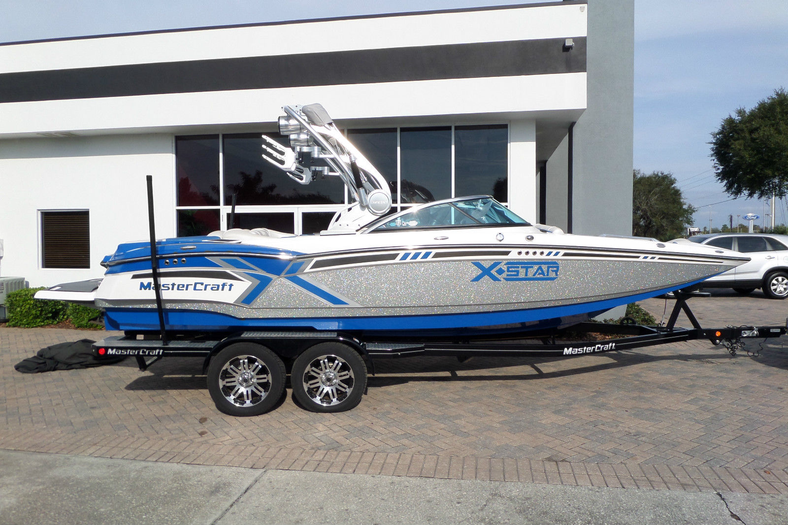 Mastercraft XStar Very Clean Boat! Only 200 Hours With Gen2 Surf System