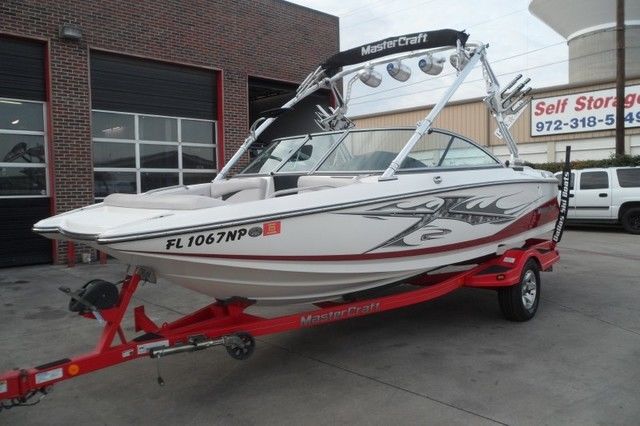 Mastercraft LOW HOURS (60)*UPGRADED STEREO*BLUE LED LIGHTS*SERVICED*