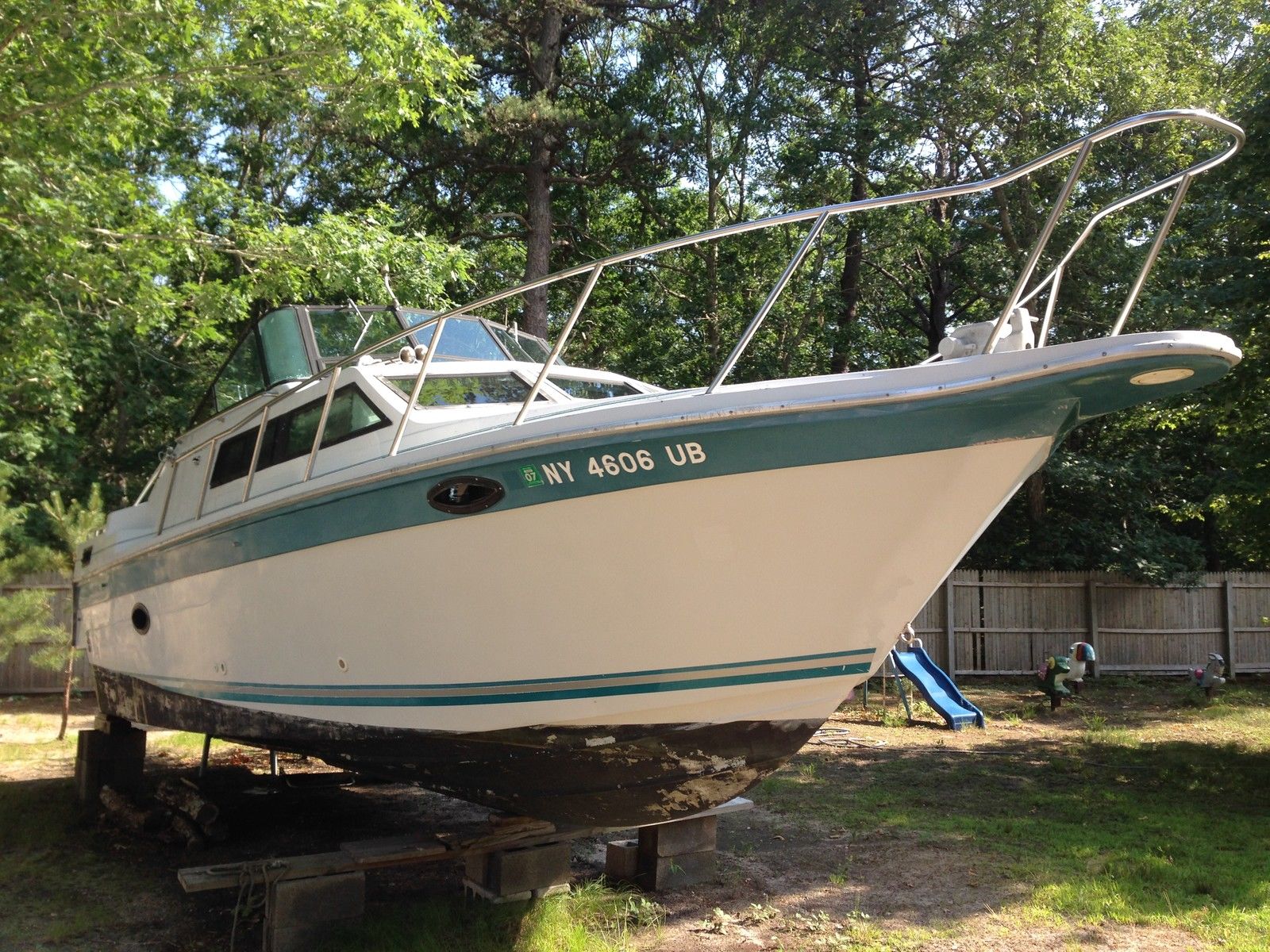 BAHA CRUISERS EXPRESS 270 XLE 1990 for sale for $100 - Boats-from-USA.com