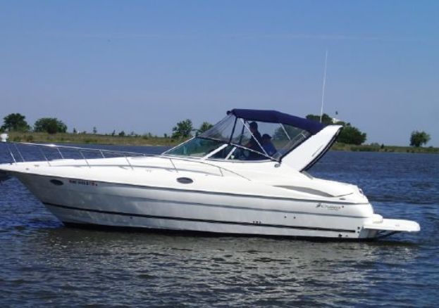 Cruisers Yachts 320 Express Cruiser,Only 335 Freshwater Hours, Above Deck,