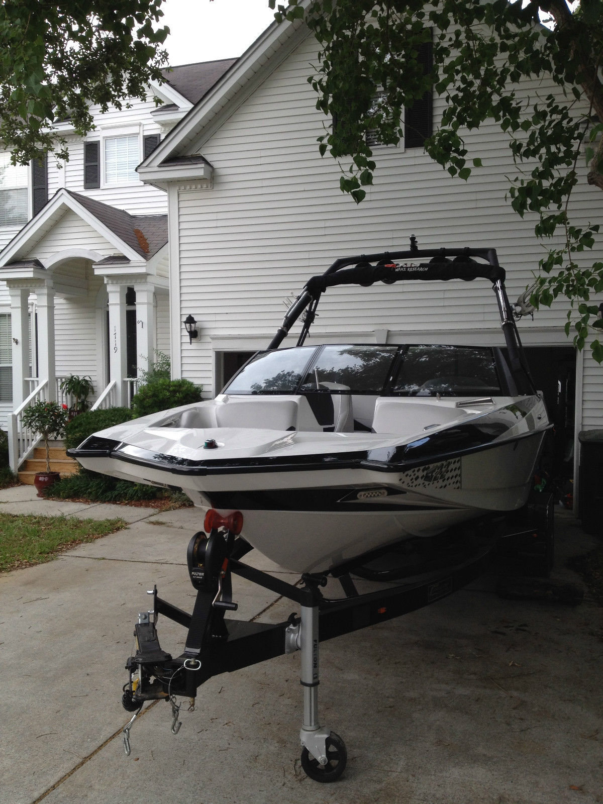 Axis A22 Wakeboard Boat With Surf Gate