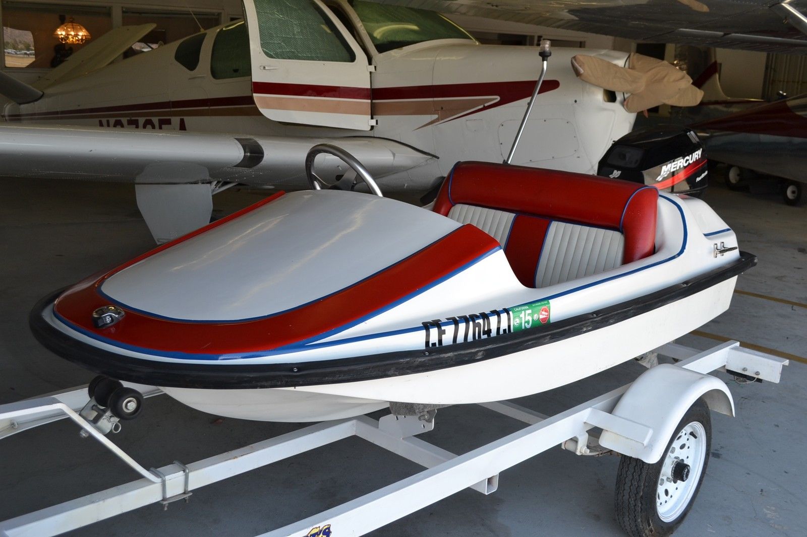 You are bidding on my 2000 model Addictor Mini Go Fast Boat.The boat has be...
