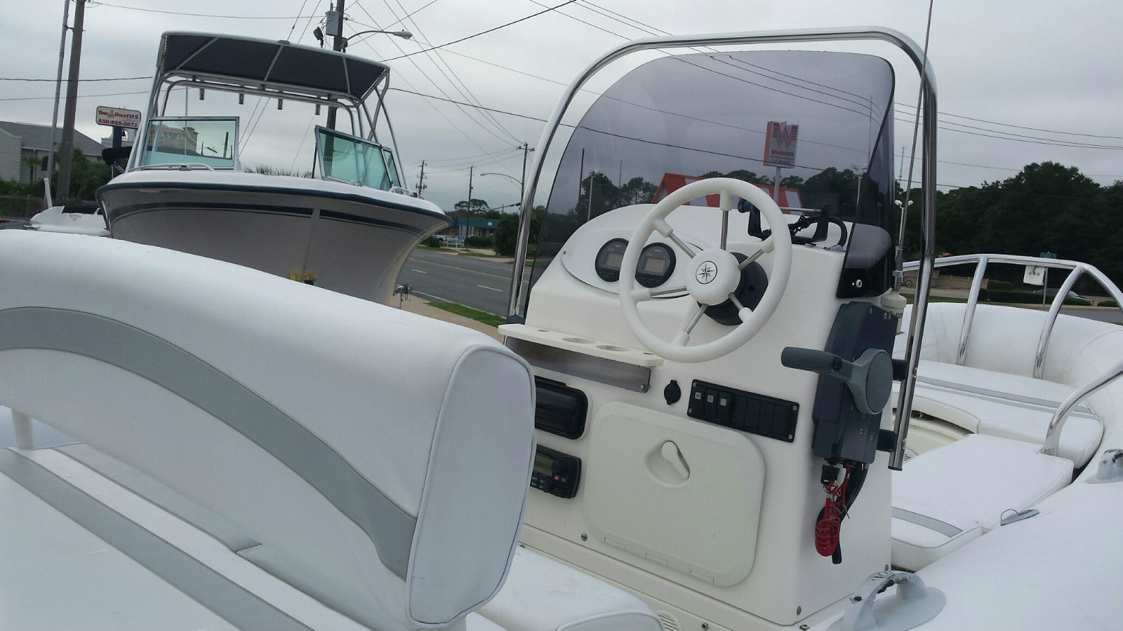 zodiac yachtline 530