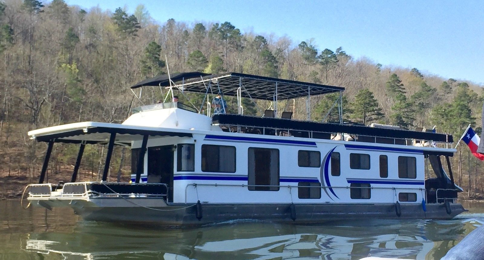 Lakeview Yachts Houseboat
