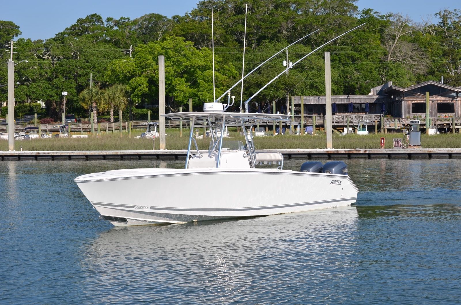 Jupiter Center Console 2008 for sale for 120,000