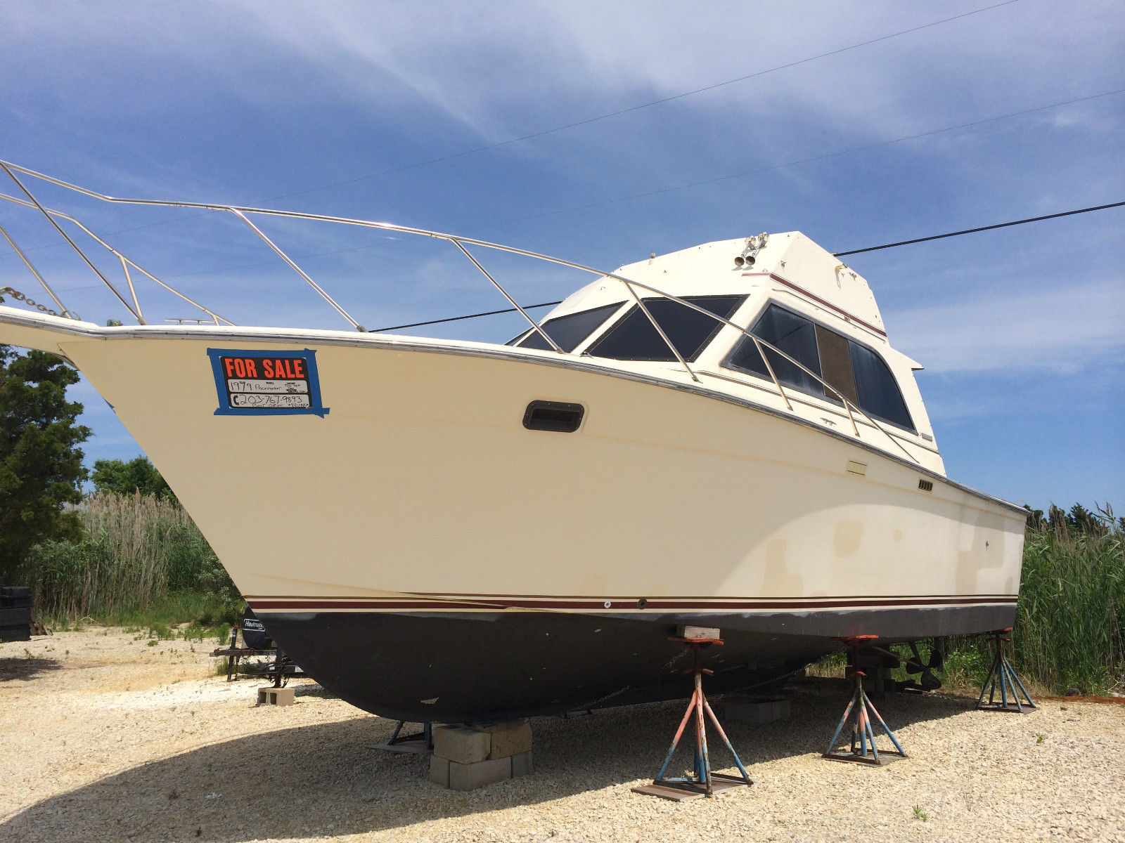 pacemaker 33' sportfish 1979 for sale for $10,000 - boats