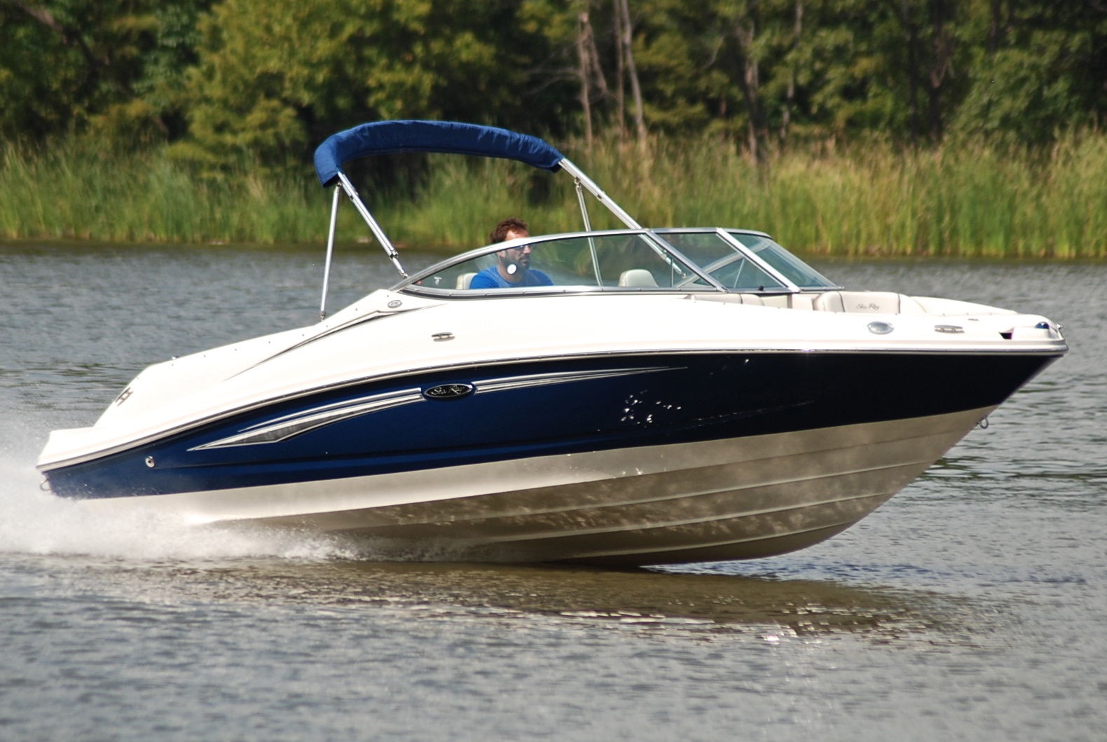 Sea Ray 210 Select