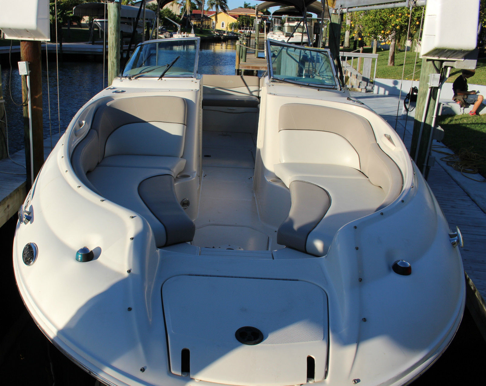 Sea Ray Sundeck 240 2002 for sale for $99 - Boats-from-USA.com