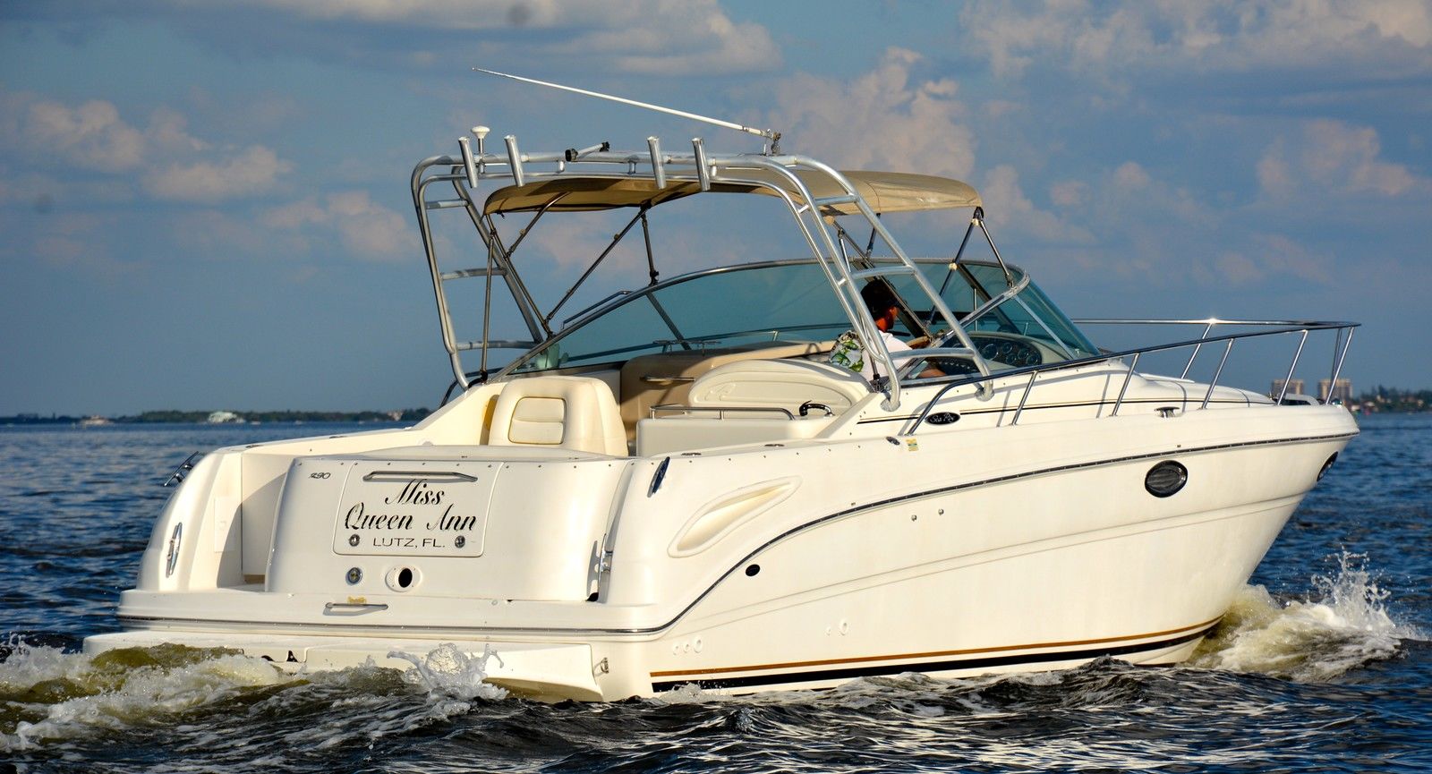 Sea Ray 290 AMBERJACK boat for sale from USA