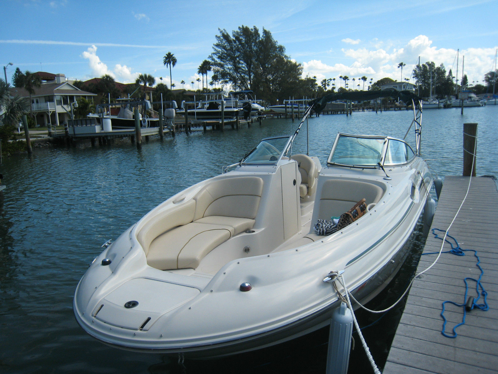 sea ray sundeck 24' deck boat 5,7 mercruiser with trailer