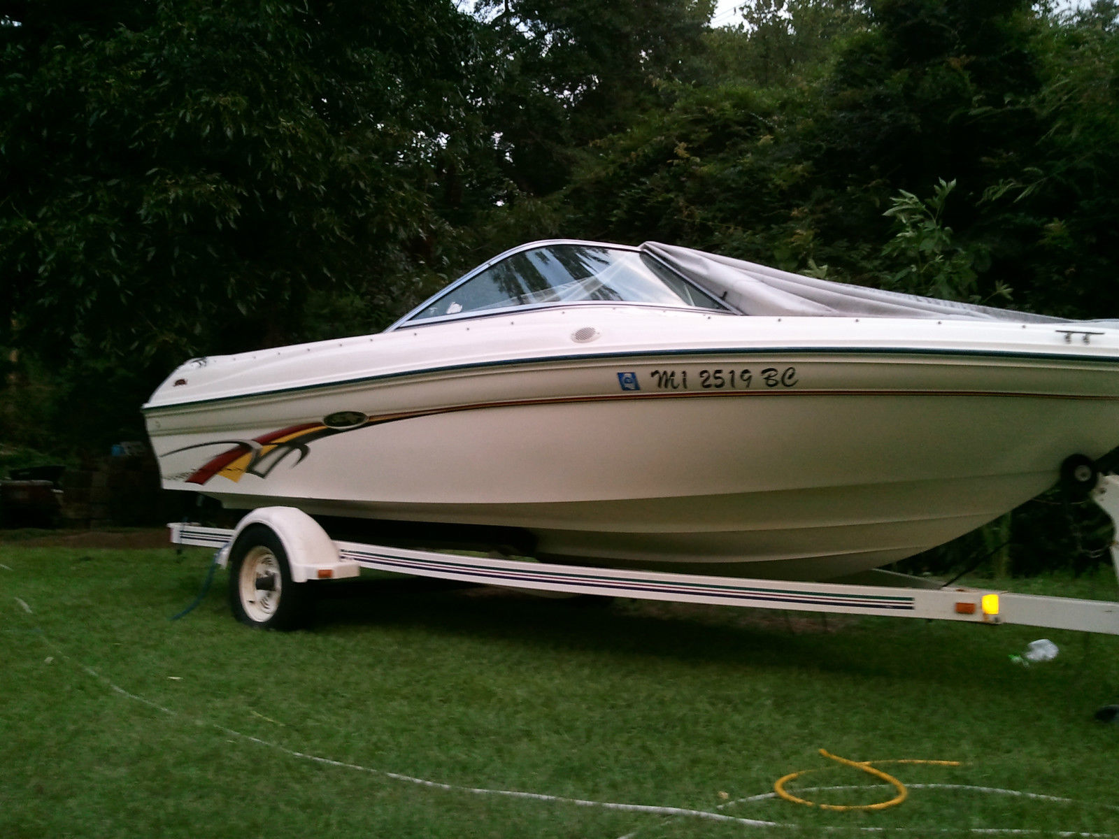 Sea Ray 180BR Bowrider Ski Boat 135Mercruiser I/O 1998 for sale for $7,500 - Boats-from-USA.com