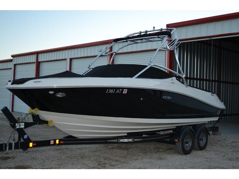 Sea Ray 230 Select