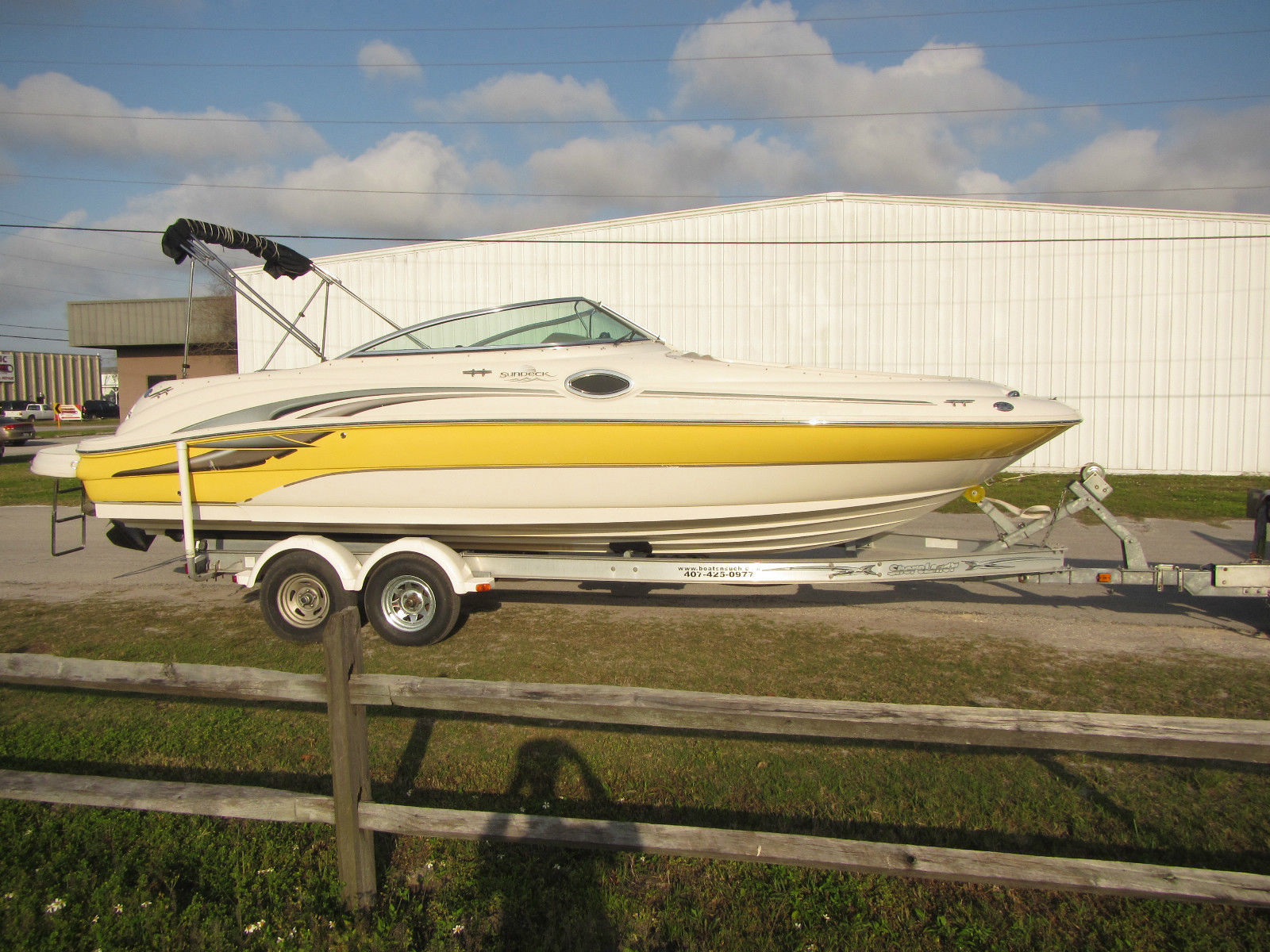 Sea Ray 240 Sundeck