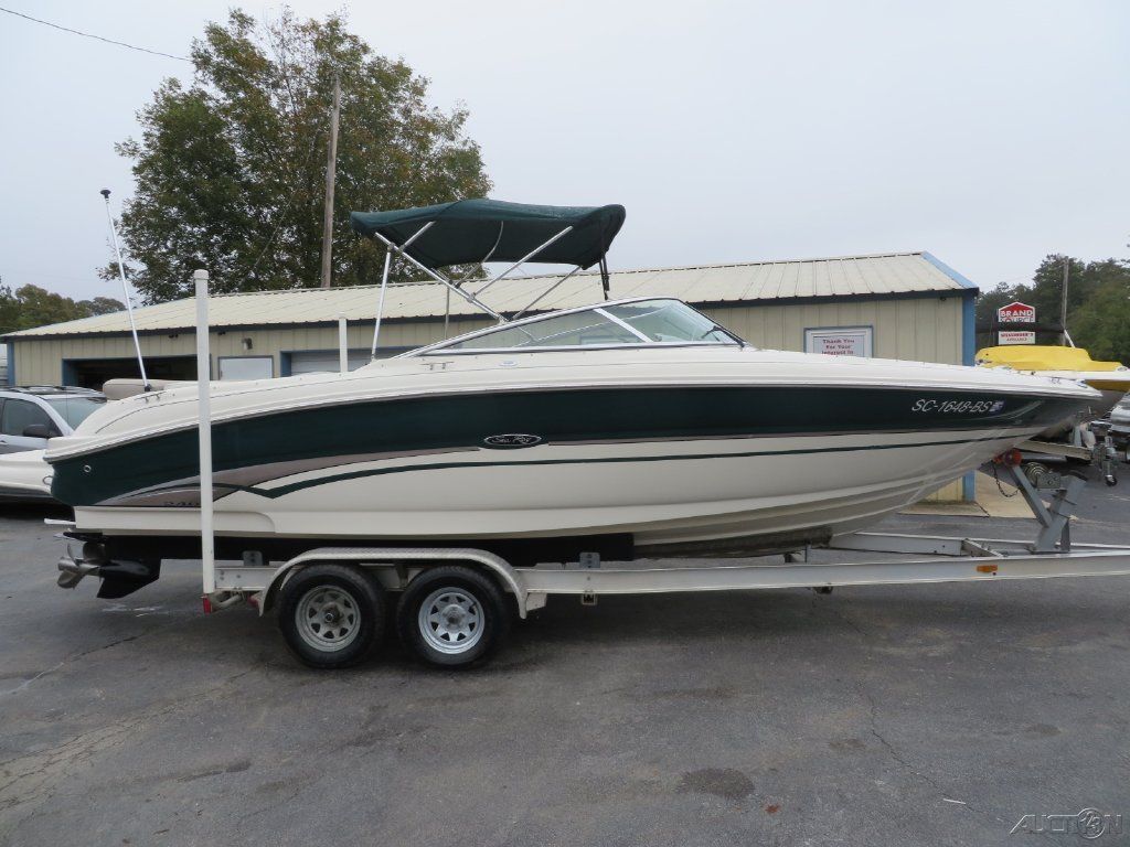 Sea Ray 240 Bowrider 2003 For Sale For $500 - Boats-from-usa.com