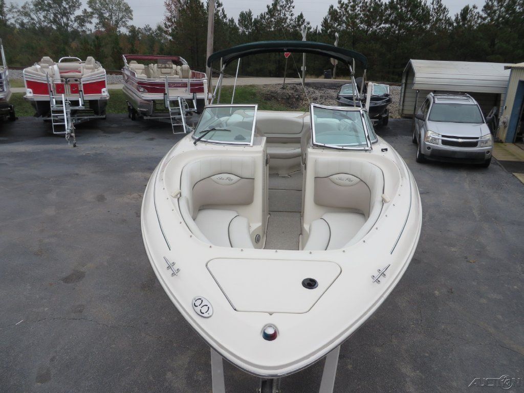 Sea Ray 240 Bowrider 2003 for sale for $500 - Boats-from-USA.com