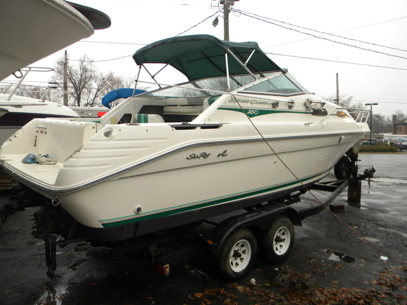 Sea Ray 250 Express Cruiser 1995 for sale for $6,500 - Boats-from-USA.com