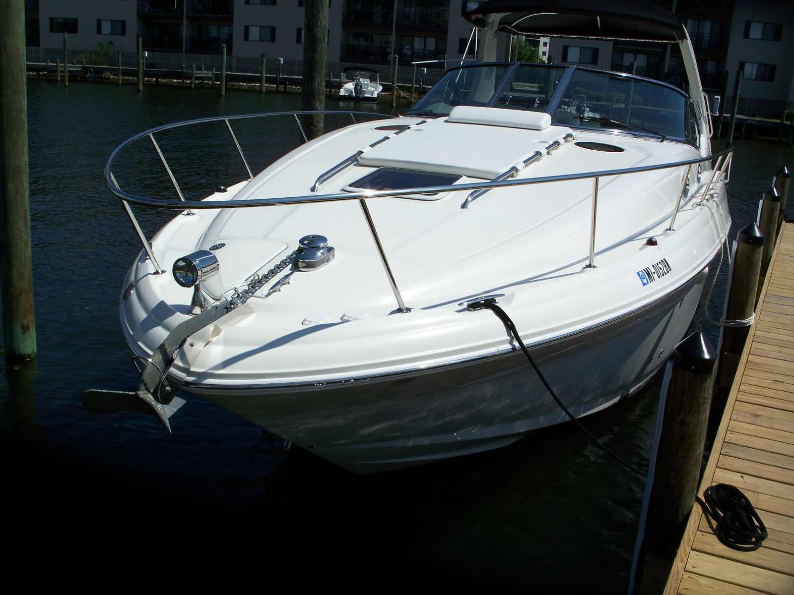 SeaRay Sundancer 320