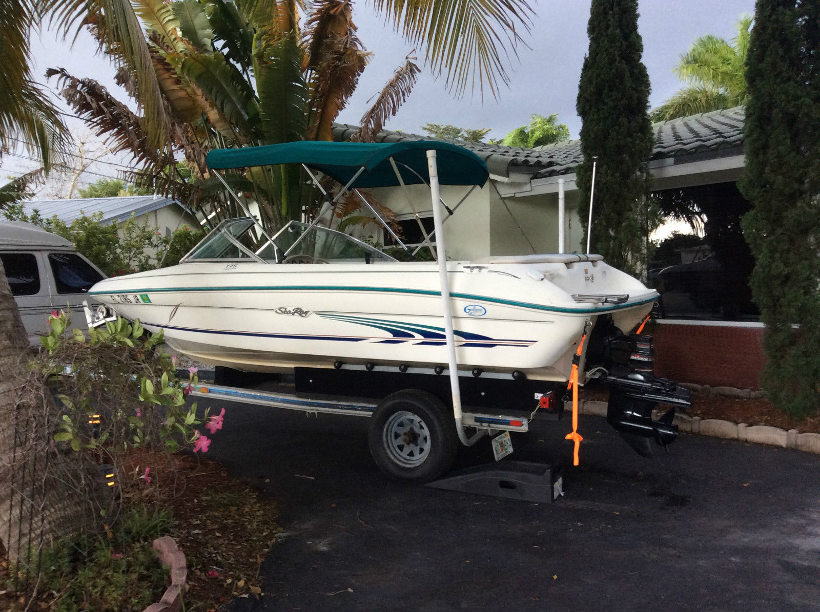 SEARAY 175 BOWRIDER