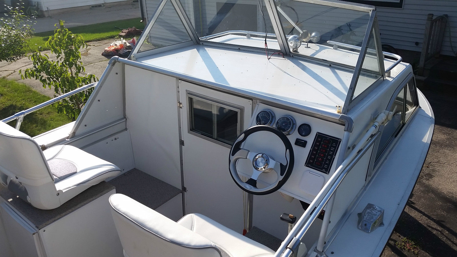 Starcraft Chieftain boat for sale from USA