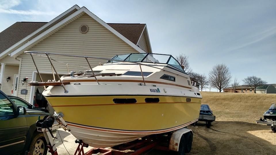 Sun Runner Classic 250 SD 1979 for sale for $5,000 - Boats ...