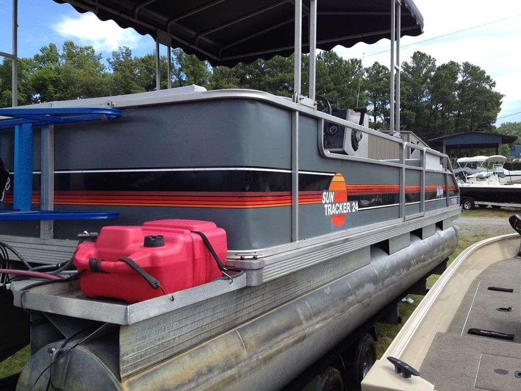 Sun Tracker Party Barge 1989 For Sale For $7,995 - Boats-from-USA.com