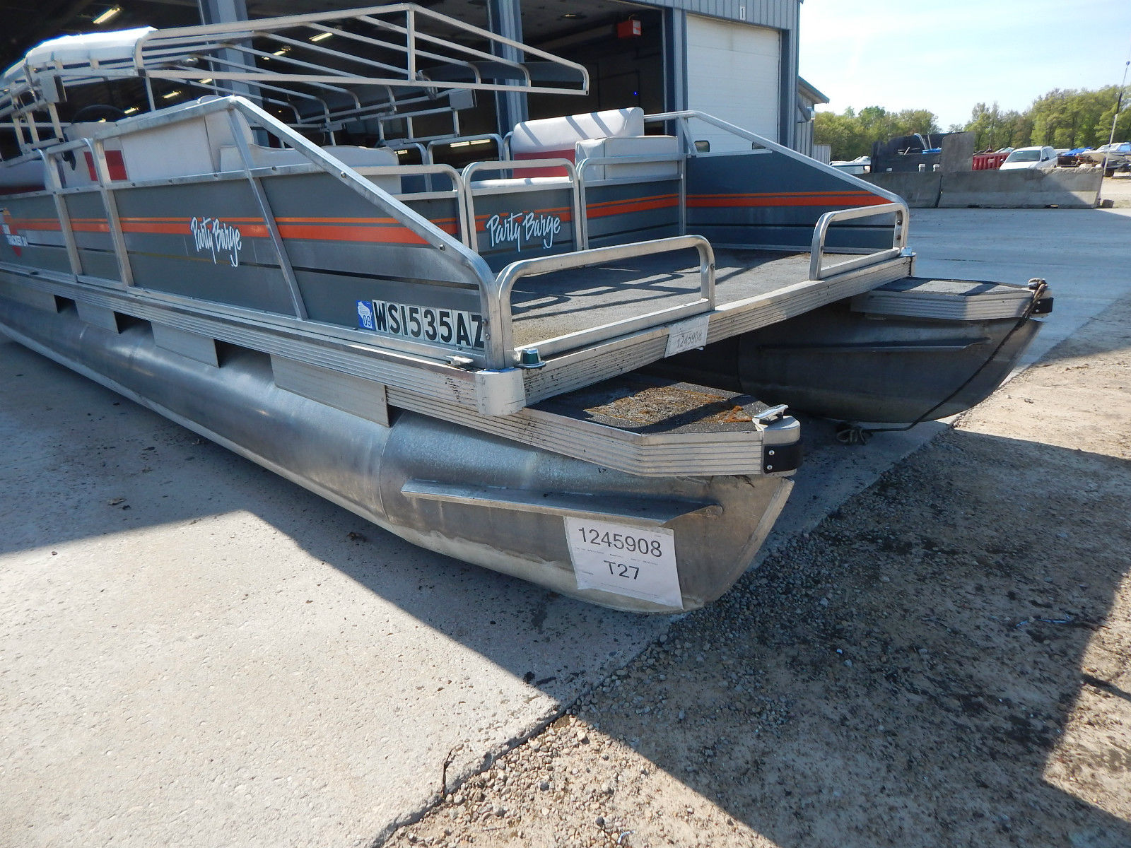 Sun Tracker Party Barge 24 1986 for sale for $1,574 ...