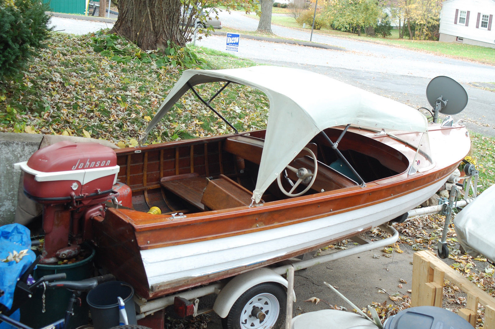 trailering a wood runabout lapstrake
