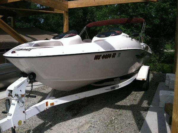  Yamaha  LS  2000 TWIN ENGINE  Jetboat Winterized Ready 