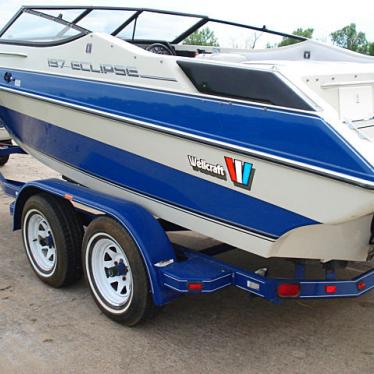 1990 Wellcraft eclipse 197 cuddy cabin with 300 hp chevy v-8