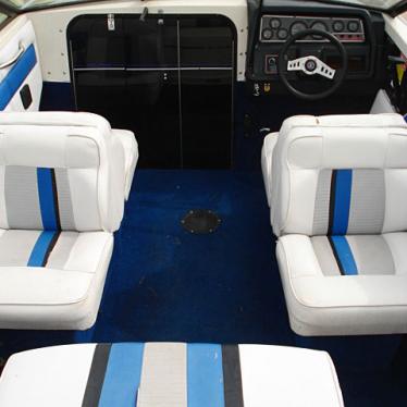 1990 Wellcraft eclipse 197 cuddy cabin with 300 hp chevy v-8