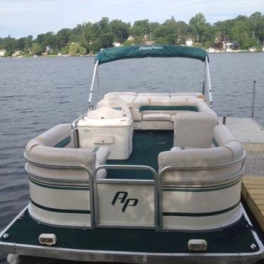 Godfrey Aqua Patio 220 1999 for sale for $4,000 - Boats-from-USA.com