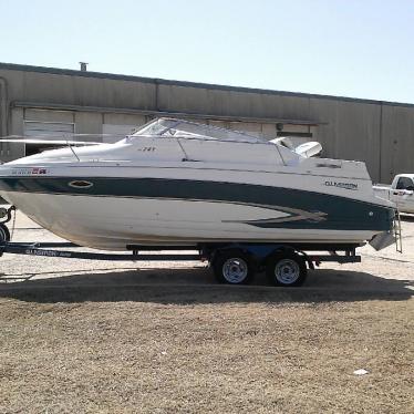 1999 Glastron 249 cabin cruiser