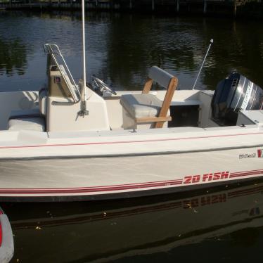 1990 Wellcraft 20 fish