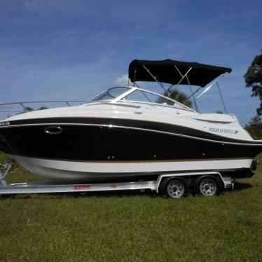 2006 Four Winns 258 vista