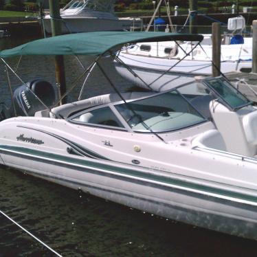 2003 Hurricane 237 sun deck